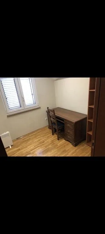 Izdavanje, kuća, 200m², Stari Aerodrom, Podgorica