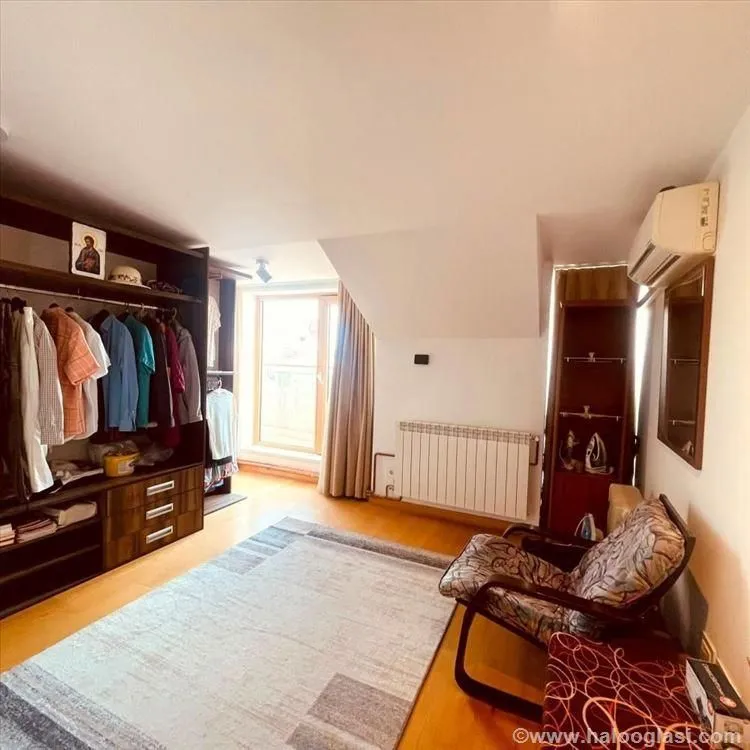 Izdavanje, trosoban stan, 137m², Vračar Hram, Vračar Sve Podlokacije