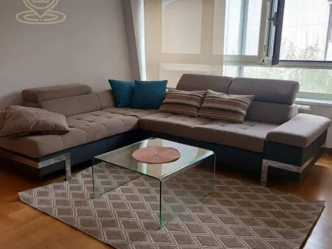 Izdavanje, trosoban stan, 64m², Kalenić Pijaca, Vračar Sve Podlokacije - image 4