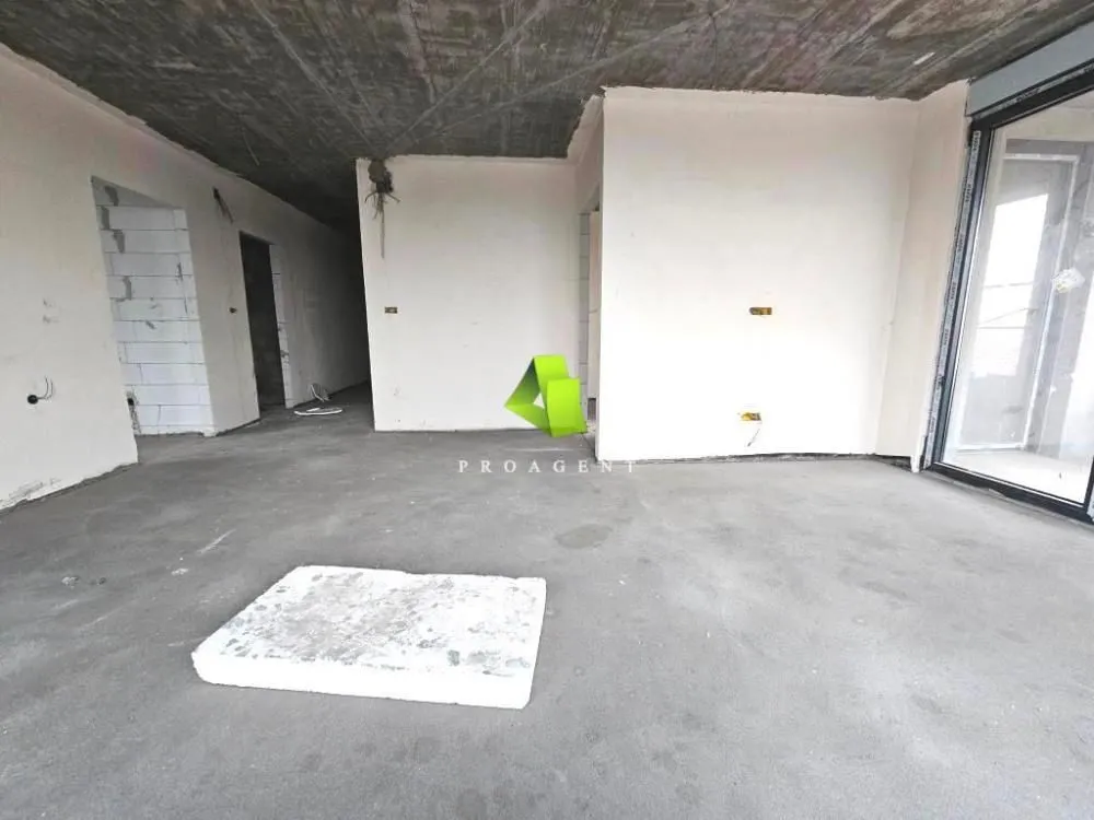 Prodaja, dvosoban stan, 72m², Pantelej, Niš