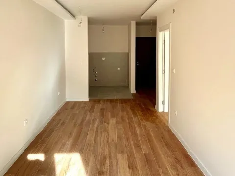 Rent, apartment, 43m², Central Point, Podgorica - image 2