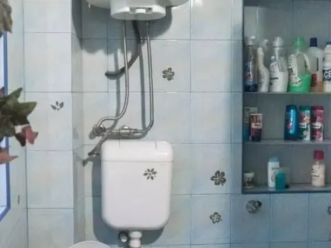 Rent, three bedroom apartment, 76m², Južni Bulevar, Vračar Sve Podlokacije - image 2