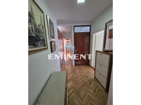 Izdavanje, dvosoban stan, 60m², Dušanovac, Voždovac Sve Podlokacije - image 9