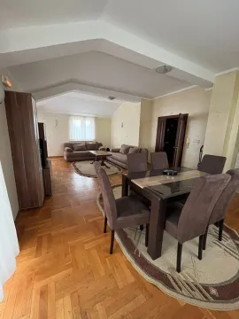 Rent, four bedroom apartment, 150m², Stari Aerodrom, Podgorica - image 2