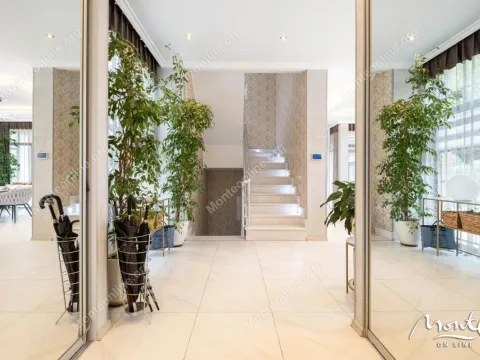 Prodaja, kuća, 428m², Orahovac, Kotor - image 12