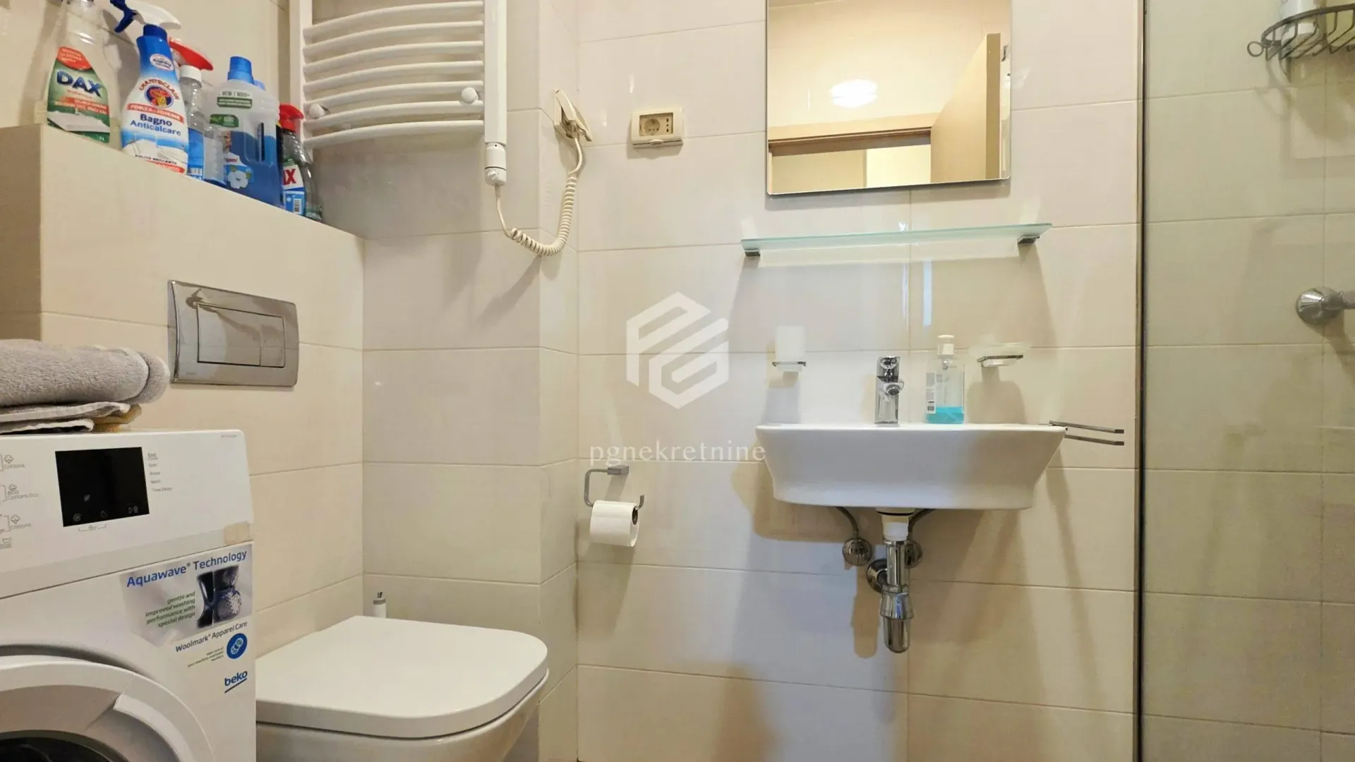 Izdavanje, jednosoban stan, 46m², City Kvart, Podgorica