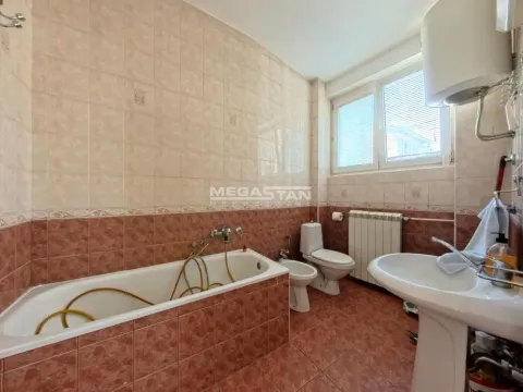 Izdavanje, poslovni prostor, 160m², Stari Grad, Beograd - image 9