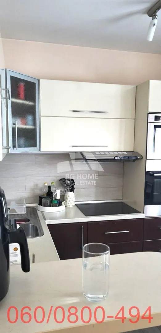 Prodaja, četvorosoban stan, 98m², Đeram Pijaca, Beograd