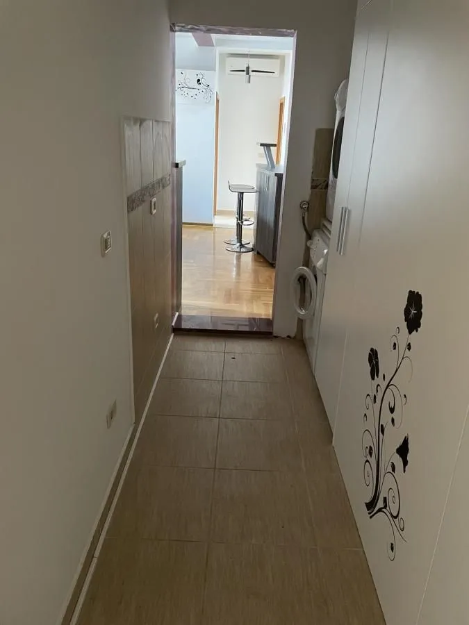 Rent, four bedroom apartment, 191m², Mrčevac, Tivat