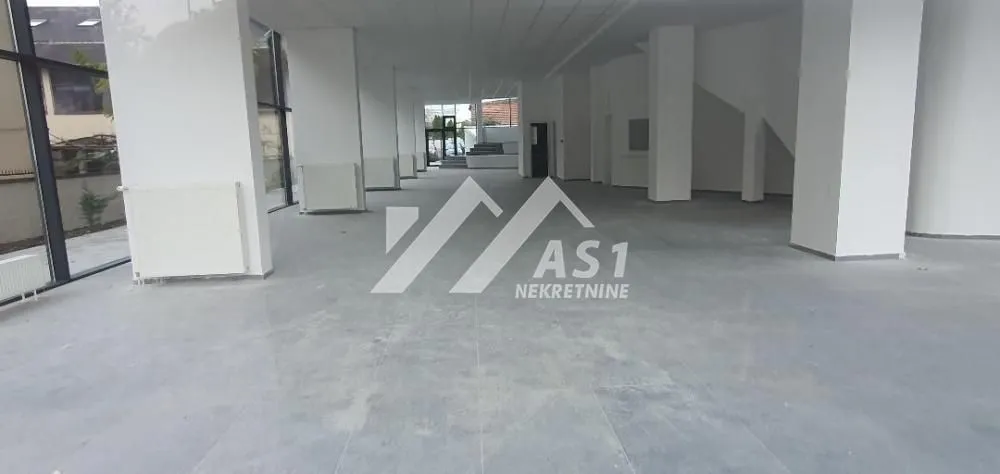 Rent, office space, 365m², Adamovićevo Naselje, Novi Sad Sve Podlokacije