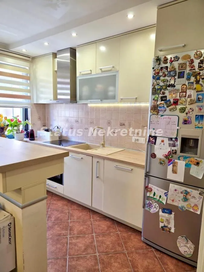 Prodaja, četvorosoban stan, 116m², Grbavica, Novi Sad Sve Podlokacije