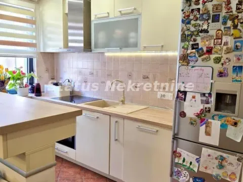 Prodaja, četvorosoban stan, 116m², Grbavica, Novi Sad Sve Podlokacije - image 7