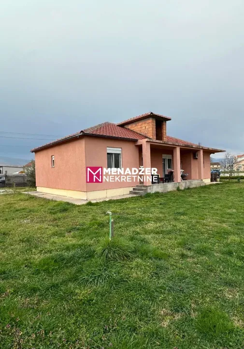 Rent, house, 135m², Donji Kokoti, Podgorica