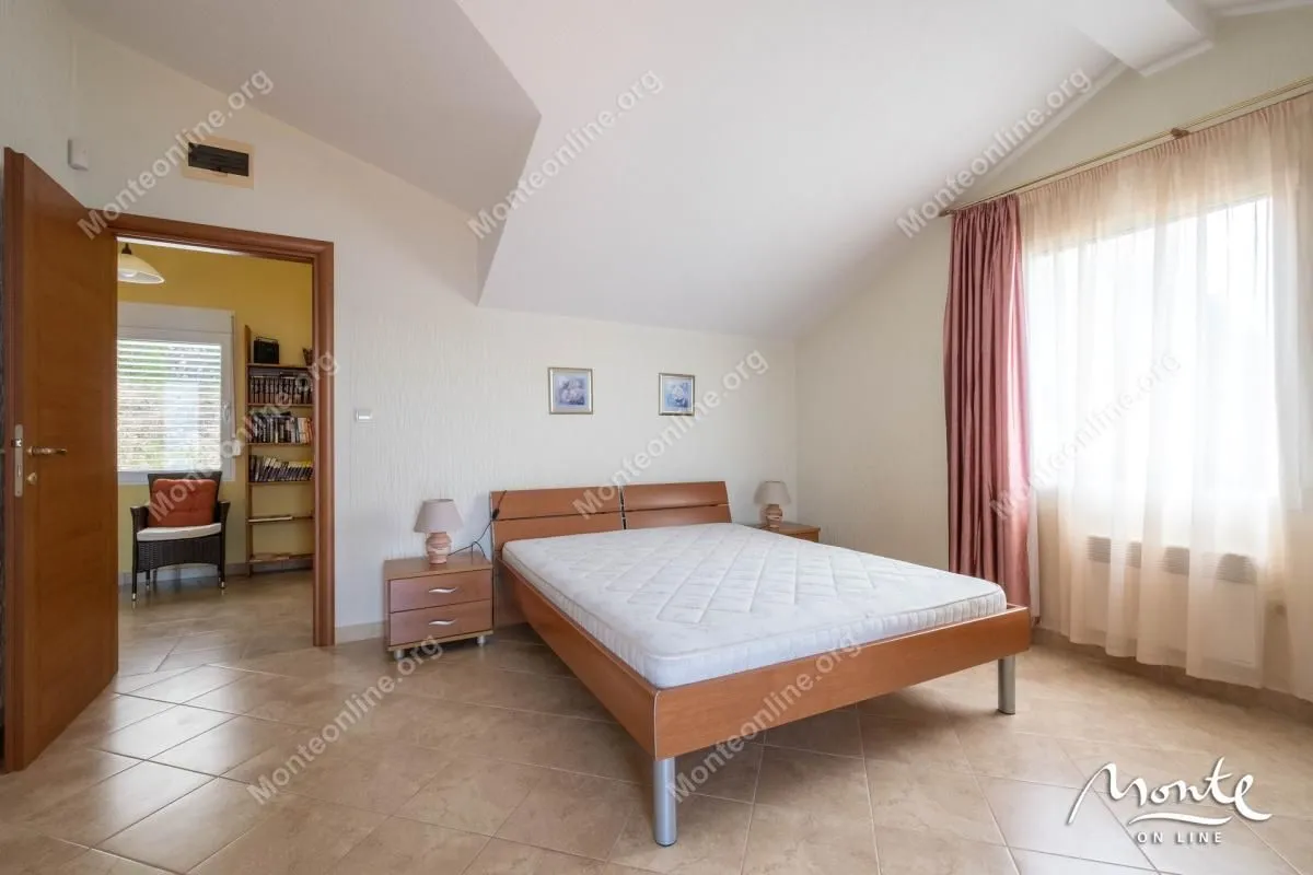 Prodaja, kuća, 89m², Krašići, Tivat