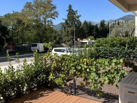 Sale, two bedroom apartment, 63m², Seljanovo, Tivat - image 9