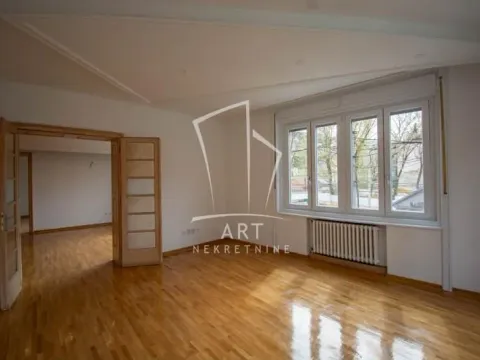 Prodaja, četvorosoban stan, 133m², Slavija, Vračar Sve Podlokacije - image 11