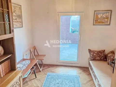 Rent, three bedroom apartment, 72m², Zemun Kej, Zemun Sve Podlokacije - image 5