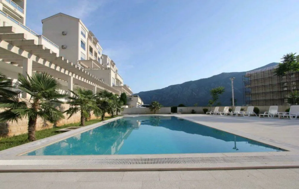 Sale, one bedroom apartment, 57m², Dobrota, Kotor