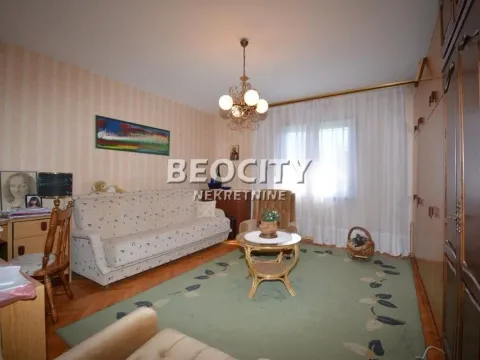 Sale, house, 770m², Glumčevo brdo, Barajevo - image 7