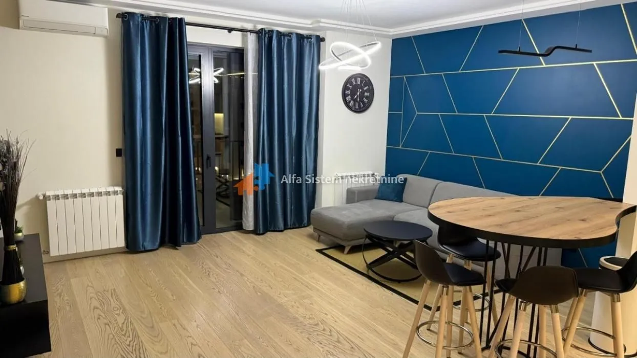 Izdavanje, dvosoban stan, 60m², Savski Venac, Beograd