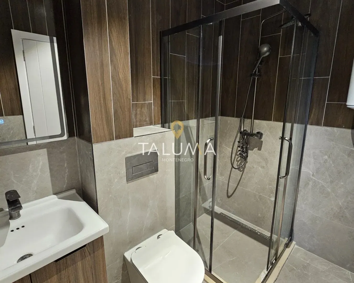 Prodaja, jednosoban stan, 39m², Tološi, Podgorica