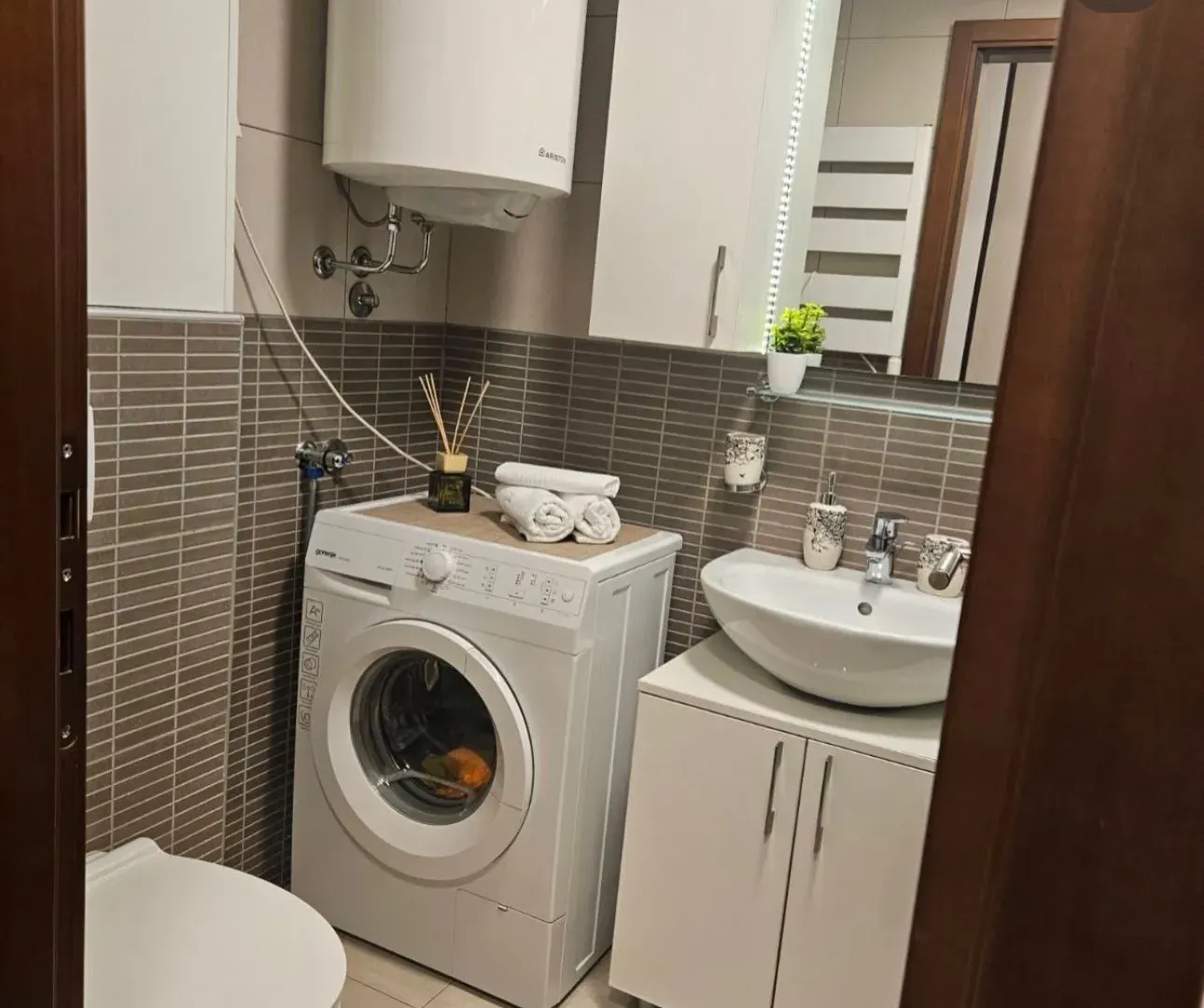 Rent, one bedroom apartment, 43m², Tološka šuma, Podgorica