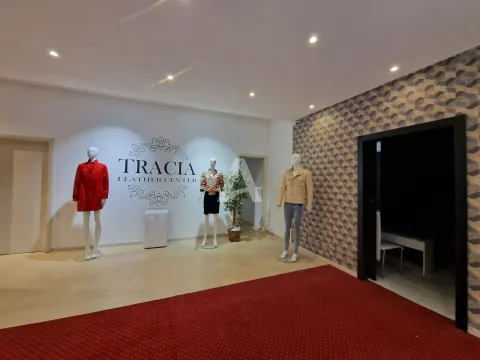 Prodaja, poslovni prostor, 800m², Jaz, Budva - image 12