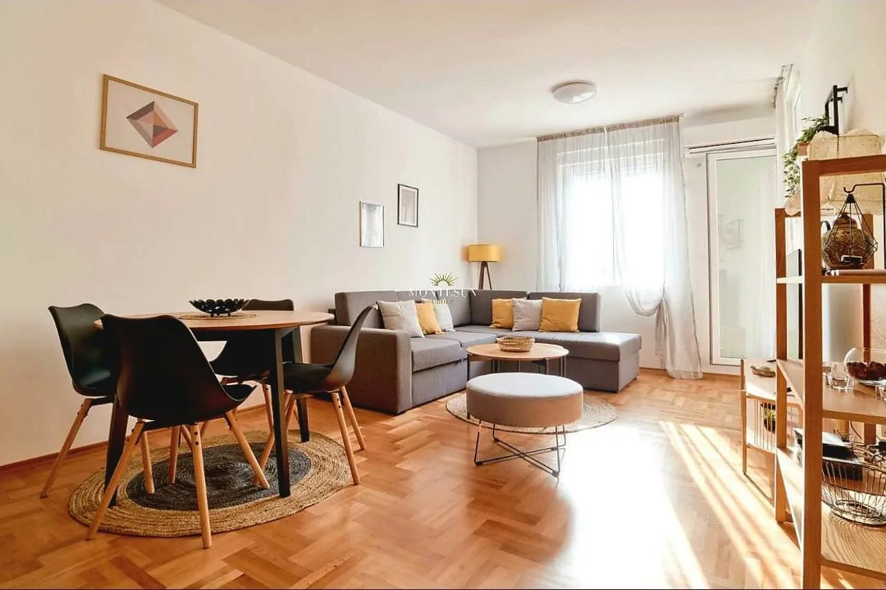 Rent, two bedroom apartment, 72m², Dubovica, Budva