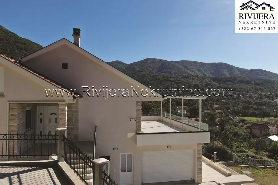 Prodaja, kuća, 220m², Zelenika, Herceg Novi