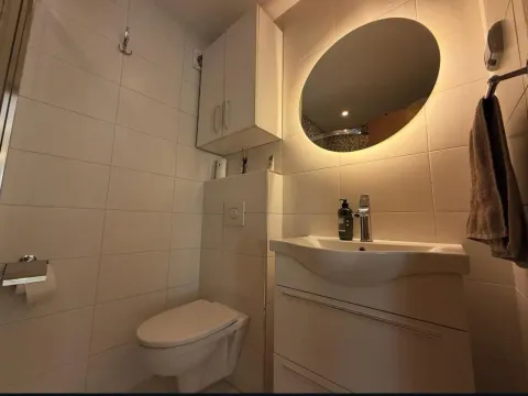 Izdavanje, jednosoban stan, 50m², City Kvart, Podgorica - image 11