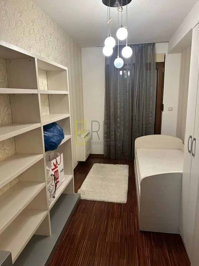 Prodaja, dvosoban stan, 77m², Gorica C, Podgorica