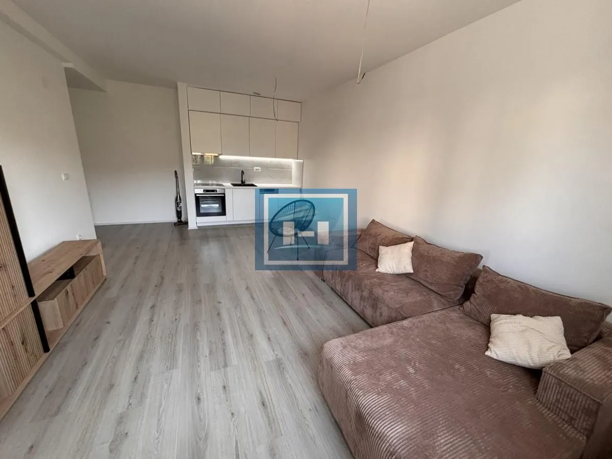 Prodaja, dvosoban stan, 56m², Centar, Jagodina