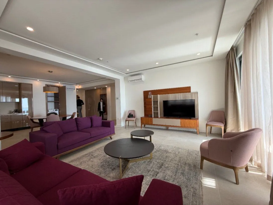 Prodaja, trosoban stan, 137m², Rafailovići, Budva