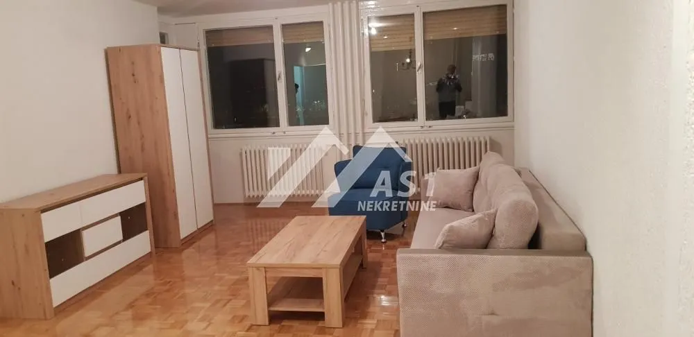 Izdavanje, dvosoban stan, 58m², Liman 2, Novi Sad Sve Podlokacije