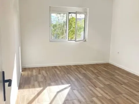 Prodaja, kuća, 118m², Tivat, Crna Gora - image 4