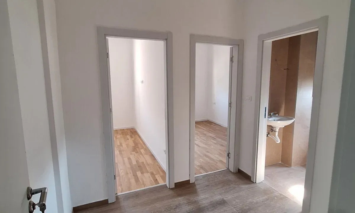 Rent, two bedroom apartment, 64m², Tološi, Podgorica