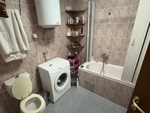 Sale, two bedroom apartment, 79m², Stari Aerodrom, Podgorica - image 5