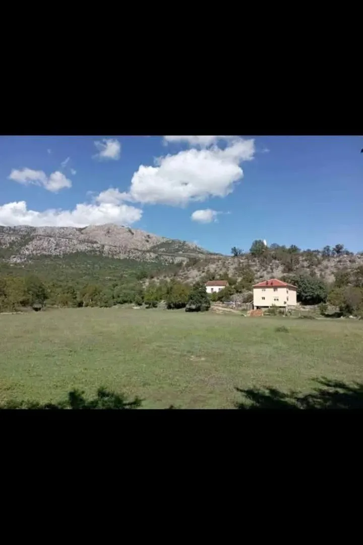 Sale, land lot, 10m², Piperi, Podgorica