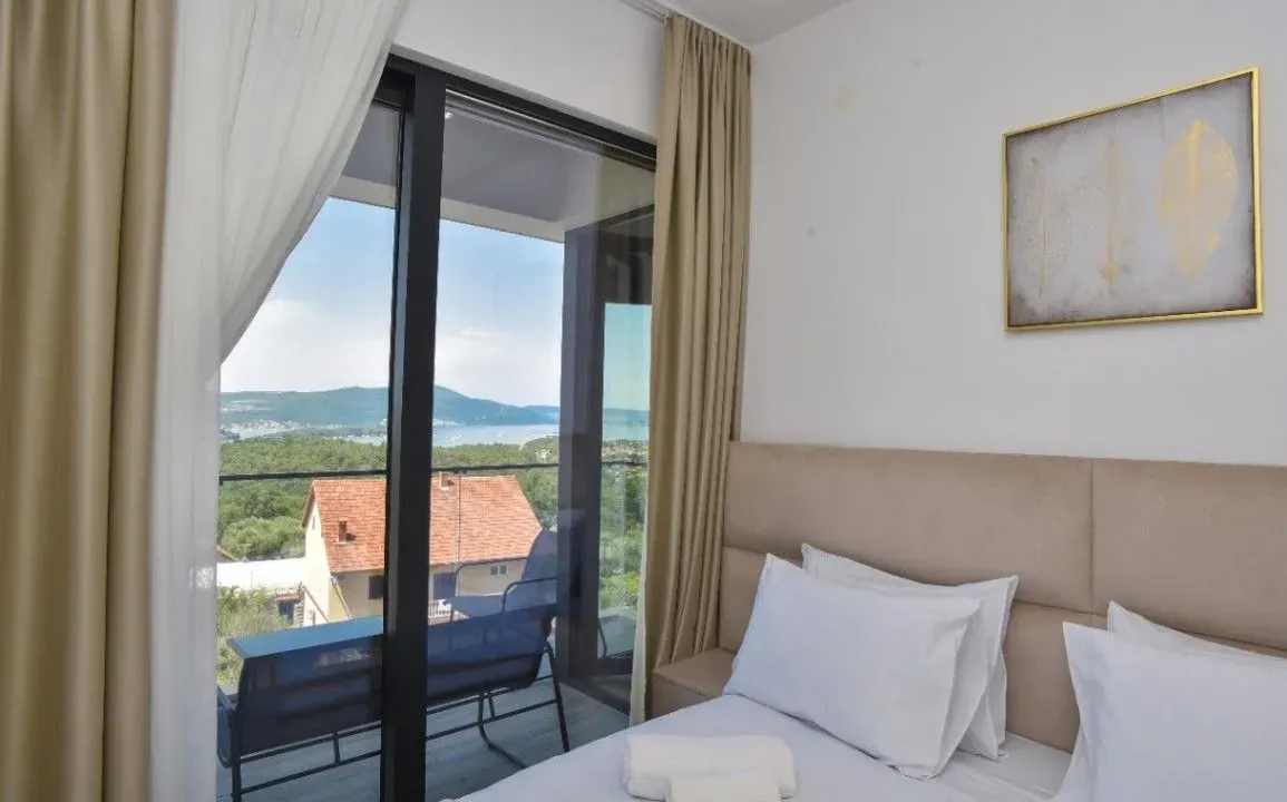 Izdavanje, jednosoban stan, 45m², Kavač, Kotor