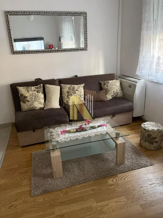 Izdavanje, jednosoban stan, 34m², Salajka, Novi Sad Sve Podlokacije