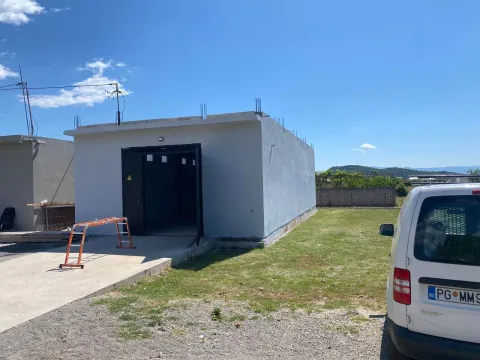Rent, parking/garage, 105m², Cijevna, Podgorica - image 1
