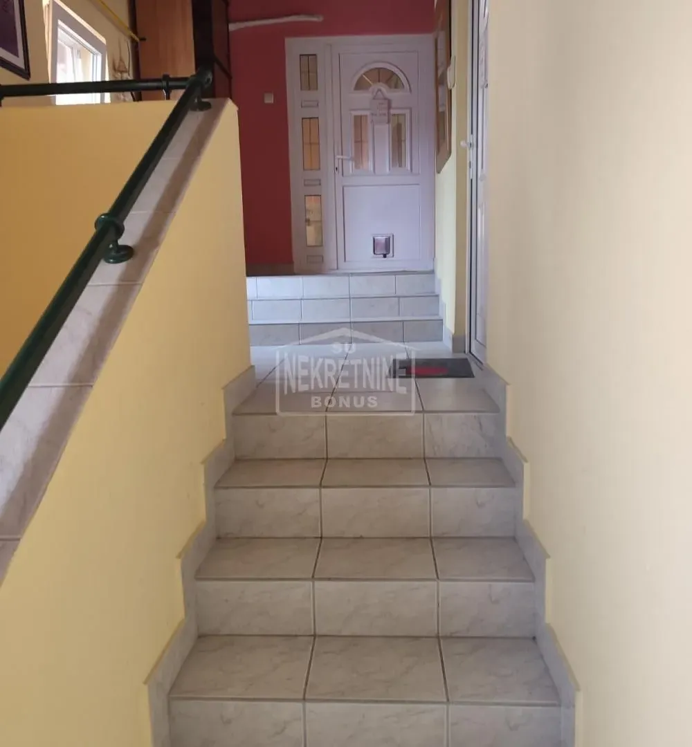 Prodaja, kuća, 388m², Centar, Subotica