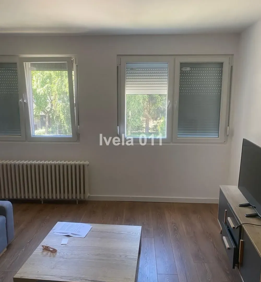 Prodaja, dvosoban stan, 46m², Julino Brdo, Beograd