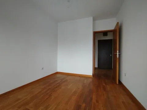 Izdavanje, stan, 42m², City Kvart, Podgorica - image 5