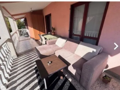 Rent, two bedroom apartment, 80m², Budva, Crna Gora - image 8