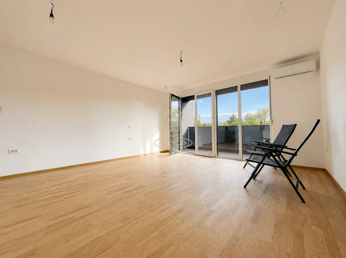 Sale, four bedroom apartment, 83m², Medijana, Niš