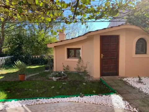 Izdavanje, kuća, 110m², Gorica C, Podgorica - image 2