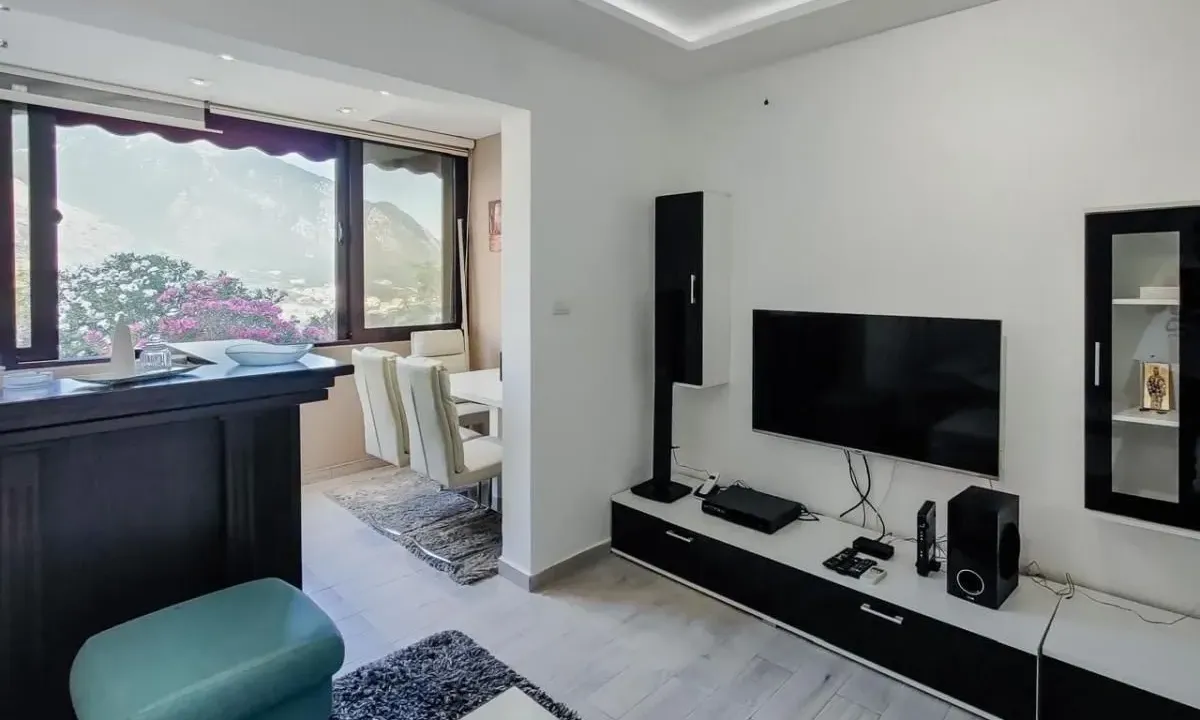 Sale, one bedroom apartment, 47m², Dobrota, Kotor