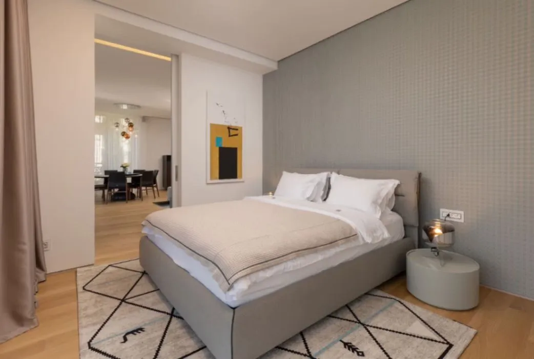 Sale, four bedroom apartment, 457m², Dukley Gardens, Budva