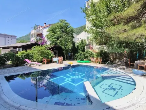 Sale, one bedroom apartment, 65m², Podmaine, Budva - image 25